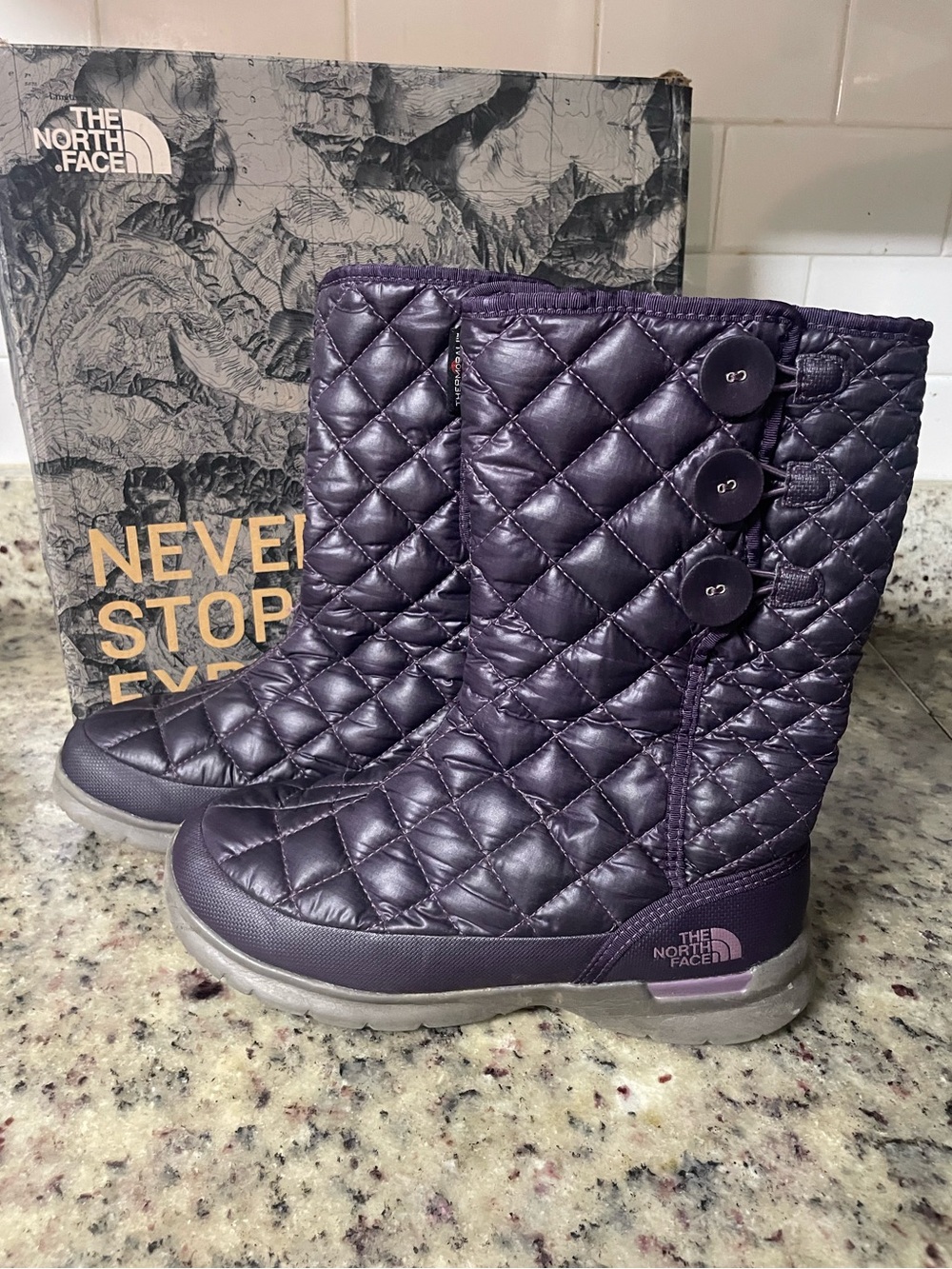 The North Face Quilted Purple Winter Boots side button winter woman size 7 shoe